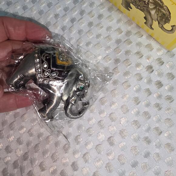 CHERISHED TREASURE JEWELED PEWTER ELEPHANT HINGED TRINKET BOX LG - Picture 4 of 4